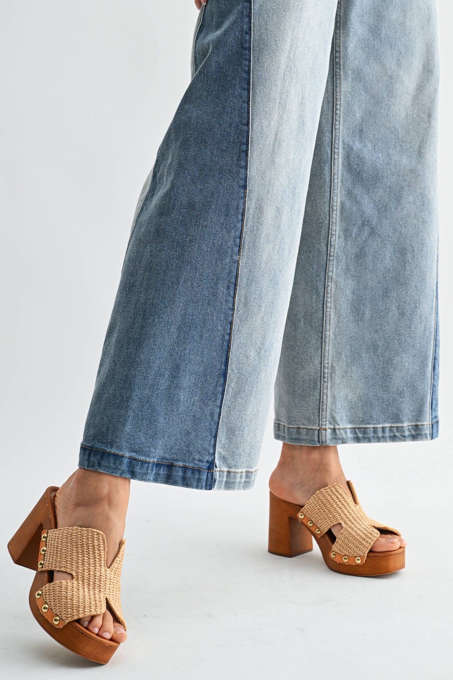 CB10162J Wide-Leg Two-Tone High Waist Denim Jeans: MEDIUM WASH / S-M-L (3-2-1) - Pink Peonies