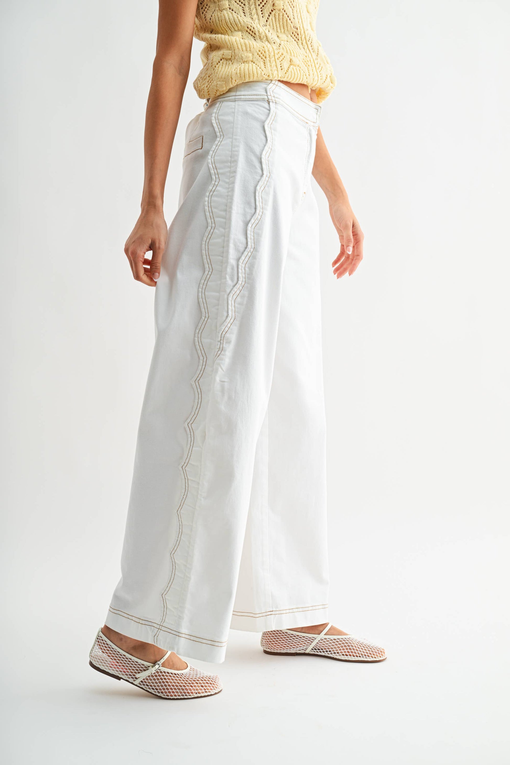 CEP26939 WIDE-LEG STRETCHY DENIM TROUSERS: OFF WHITE / S-M-L(3-2-1) - Pink Peonies