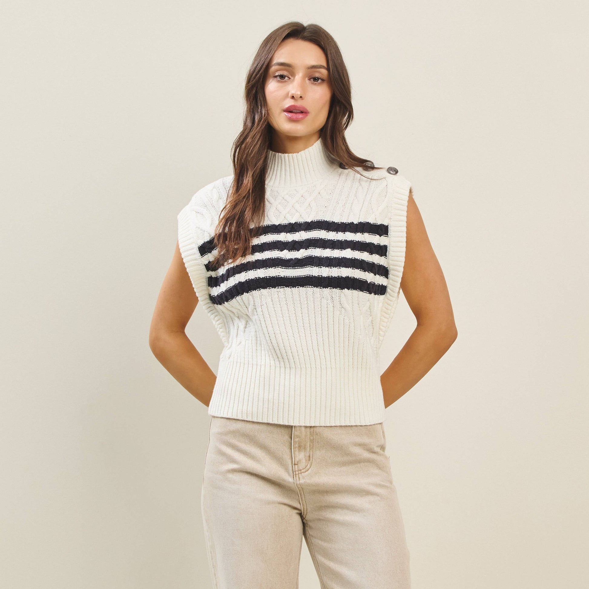 Striped button sweater vest: IVORY/NAVY / L - Pink Peonies