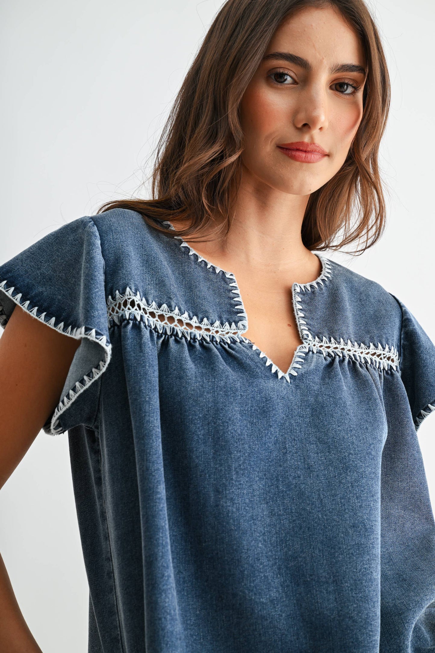 CJT26782 Denim Flutter Sleeve Top with Embroidered Trim: MEDIUM DENIM / S-M-L (3-2-1) - Pink Peonies