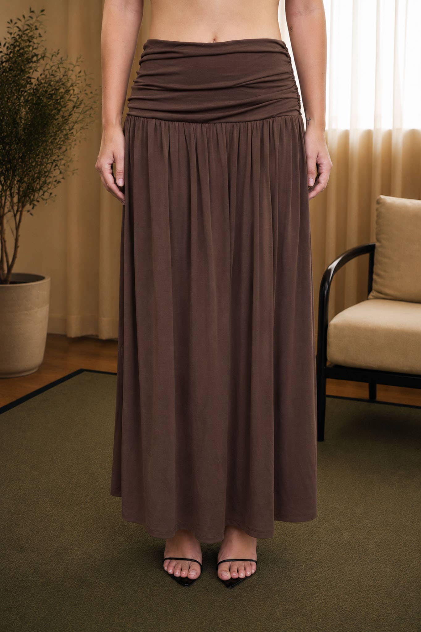 WIDE GATHERED WAISTBAND KNIT MAXI SKIRT: BROWN - Pink Peonies