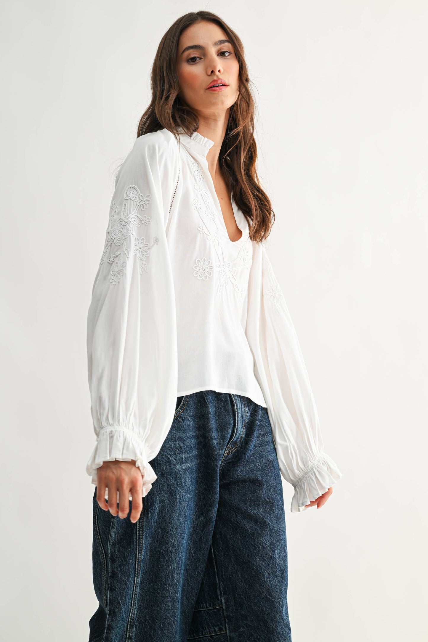 CMT26709 Boho-Chic Embroidered White Peasant Blouse: OFF WHITE / S-M-L (3-2-1) - Pink Peonies