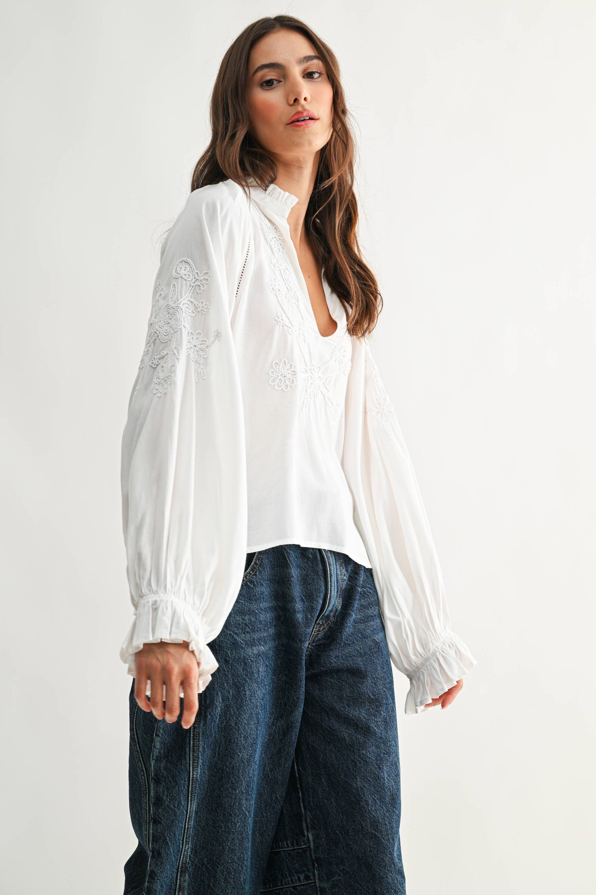 CMT26709 Boho-Chic Embroidered White Peasant Blouse: OFF WHITE / S-M-L (3-2-1) - Pink Peonies