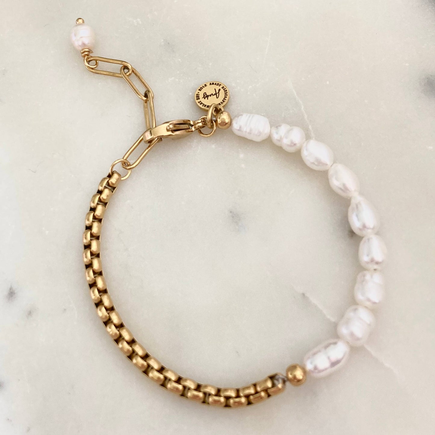 Pearls Bracelet Gold plated box chain adjustable - Pink Peonies