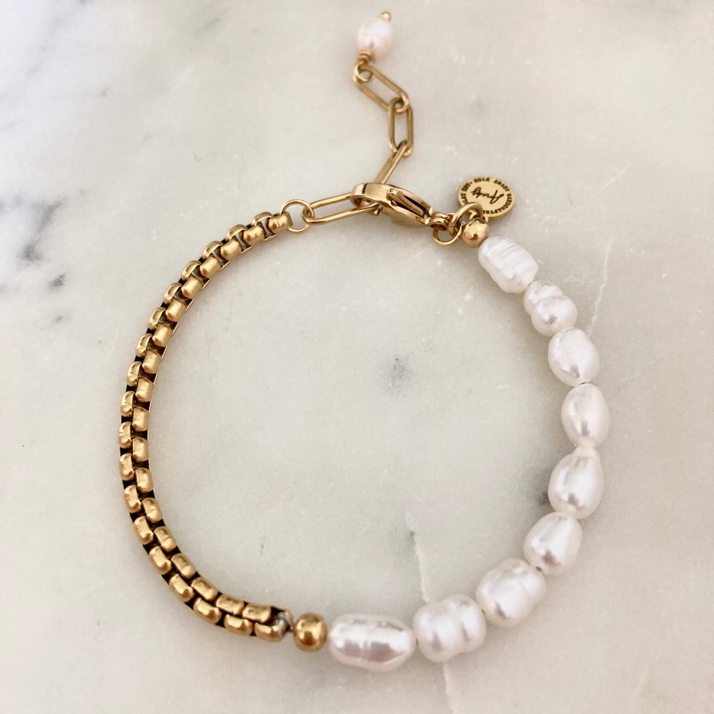 Pearls Bracelet Gold plated box chain adjustable - Pink Peonies