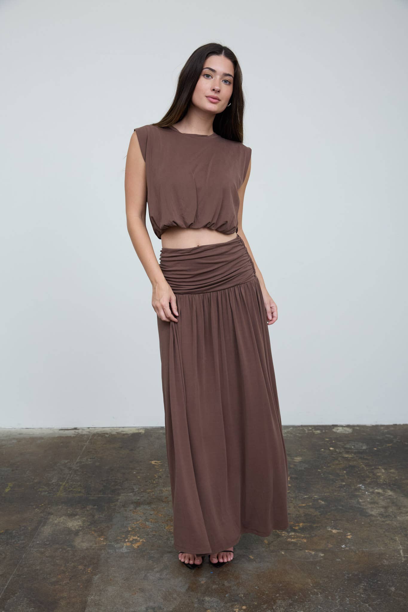 WIDE GATHERED WAISTBAND KNIT MAXI SKIRT: BROWN - Pink Peonies