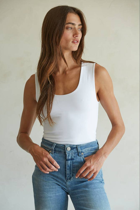 S1187N | Double Layered Seamless Top: White / ML - Pink Peonies