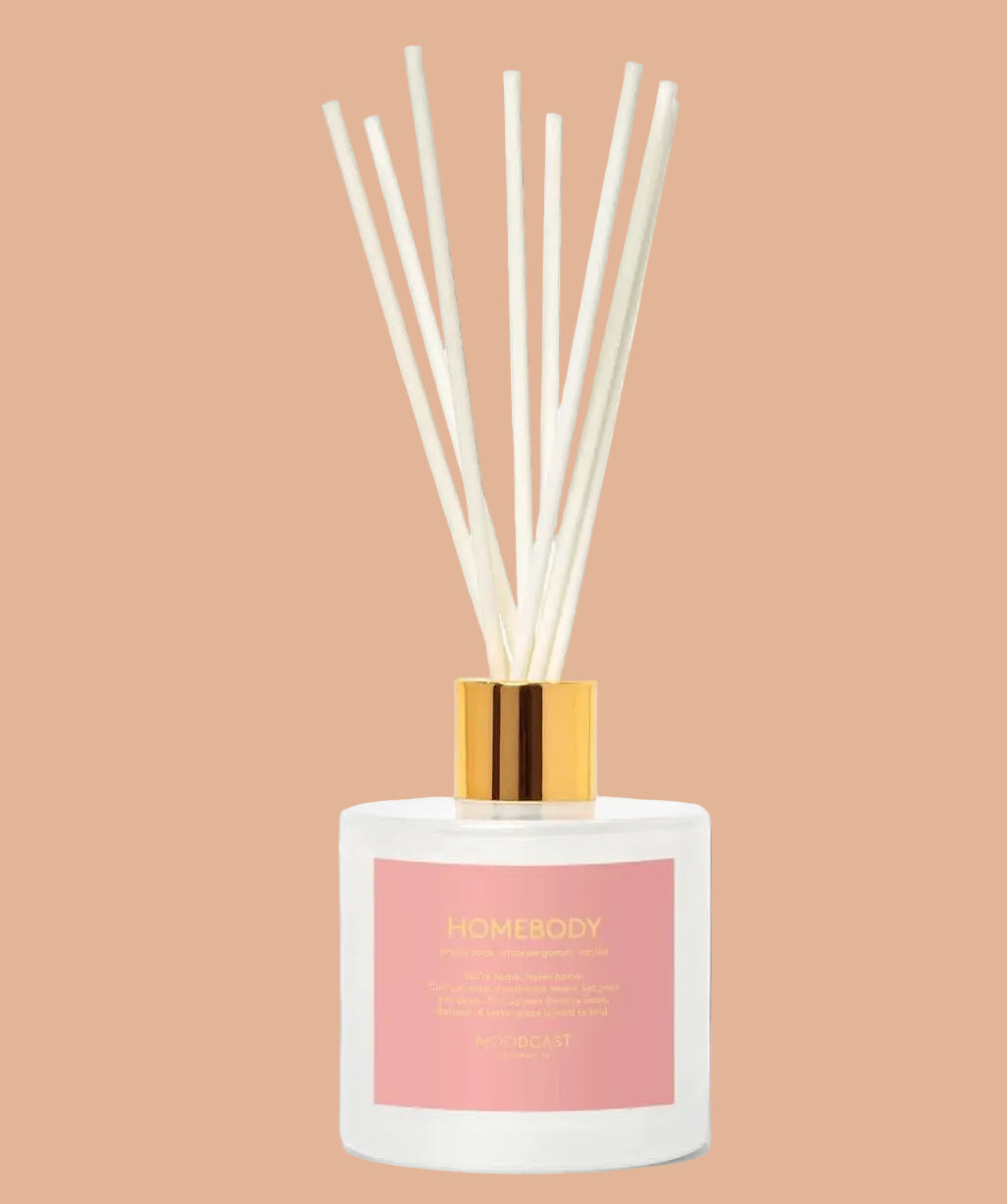 Reed Diffuser - Persona - Homebody - 3.4 oz Glass Jar - Pink Peonies