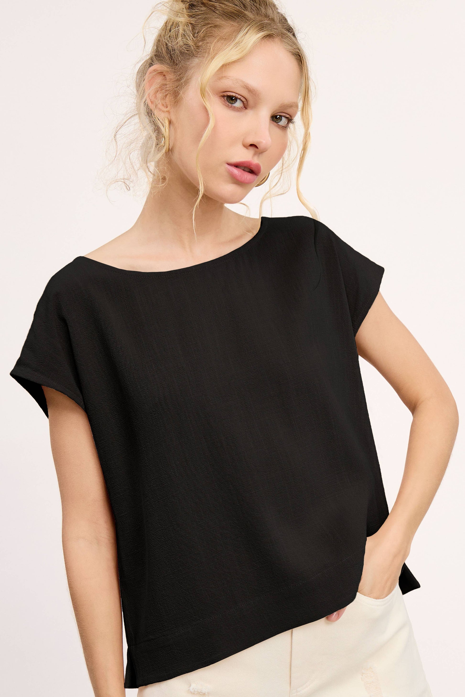 HDT7704-Soft Lightweight Linen Cap Sleeve Top with Side Slit: Black / L - Pink Peonies