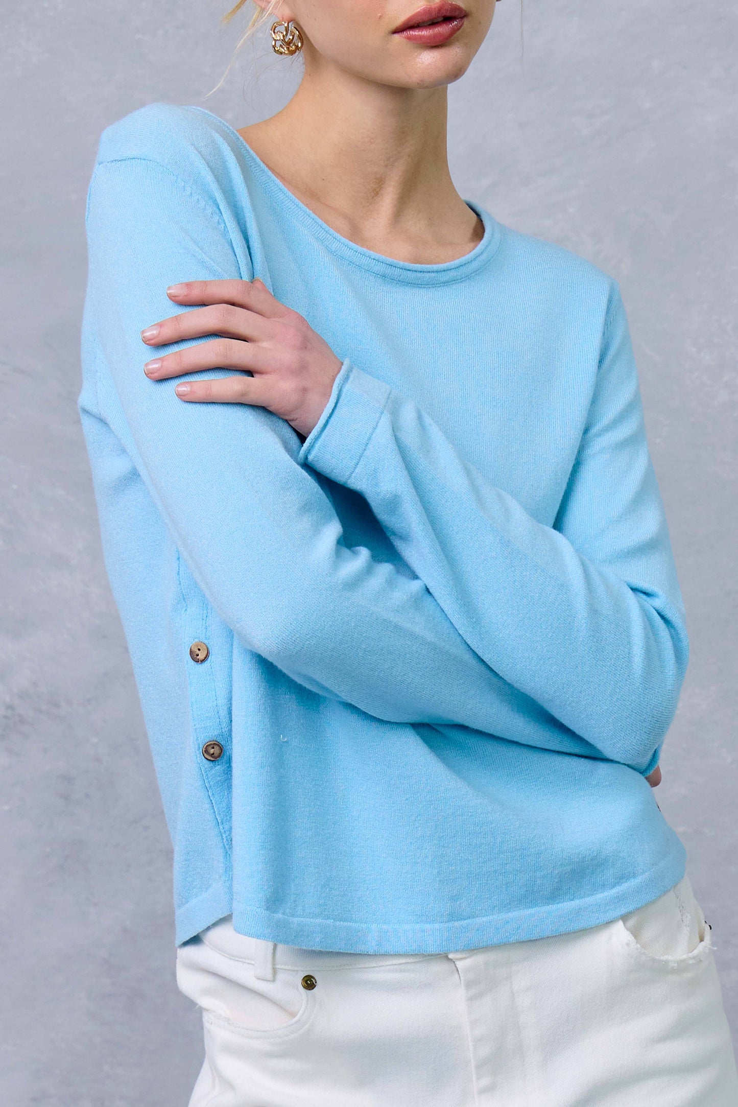MDS3601-Super Soft Rolled Hem Side Button Stretchy Knit Top: Alice Blue / L - Pink Peonies