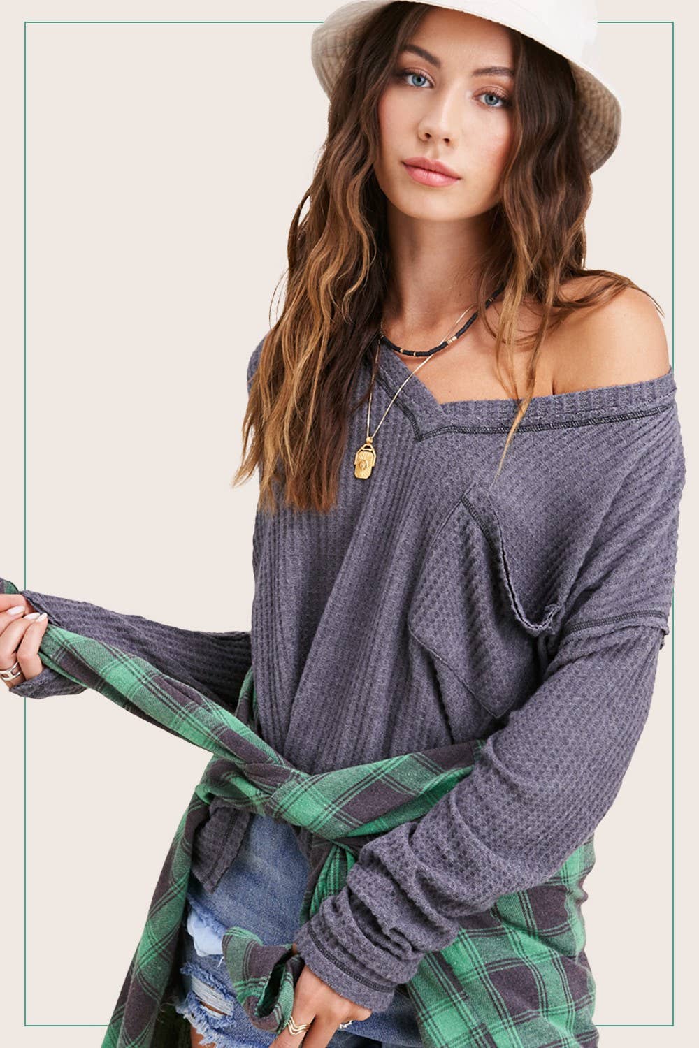 JAT7555-Stretchy Brushed Waffle V-neck Long Sleeve Top: Carbon / L - Pink Peonies