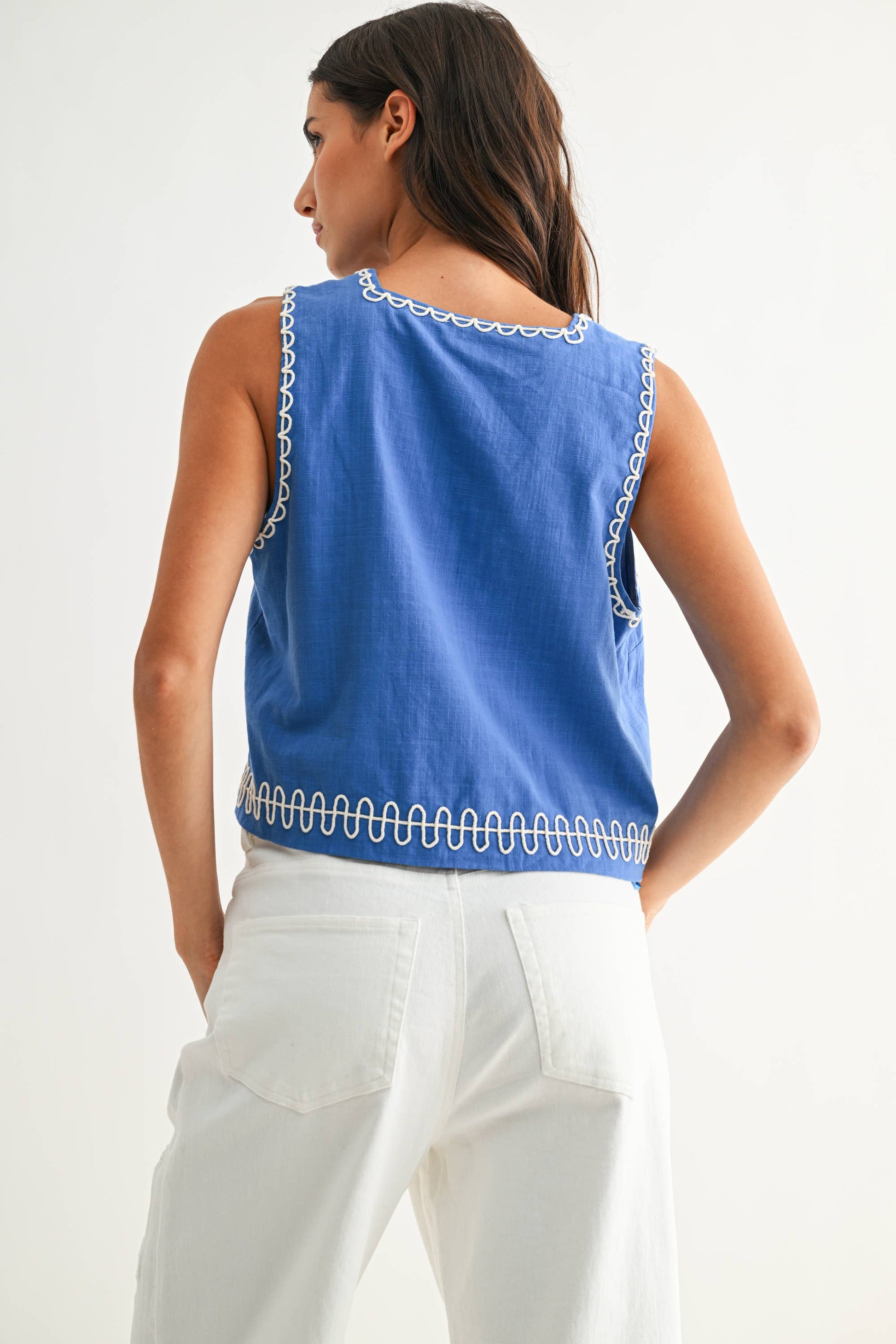 CJT26824 Embroidered Sleeveless Top for Summer Wardrobes: BLUE / S-M-L (3-2-1) - Pink Peonies