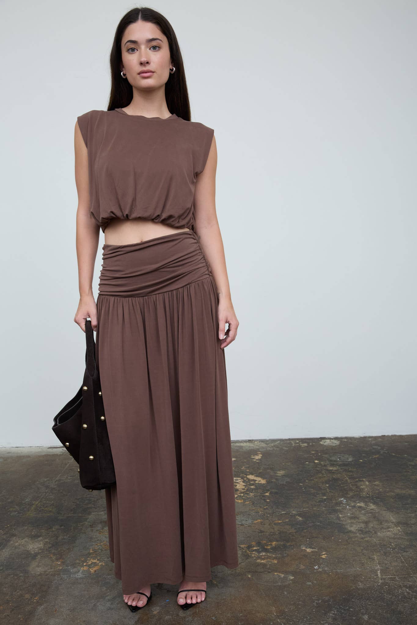 WIDE GATHERED WAISTBAND KNIT MAXI SKIRT: BROWN - Pink Peonies