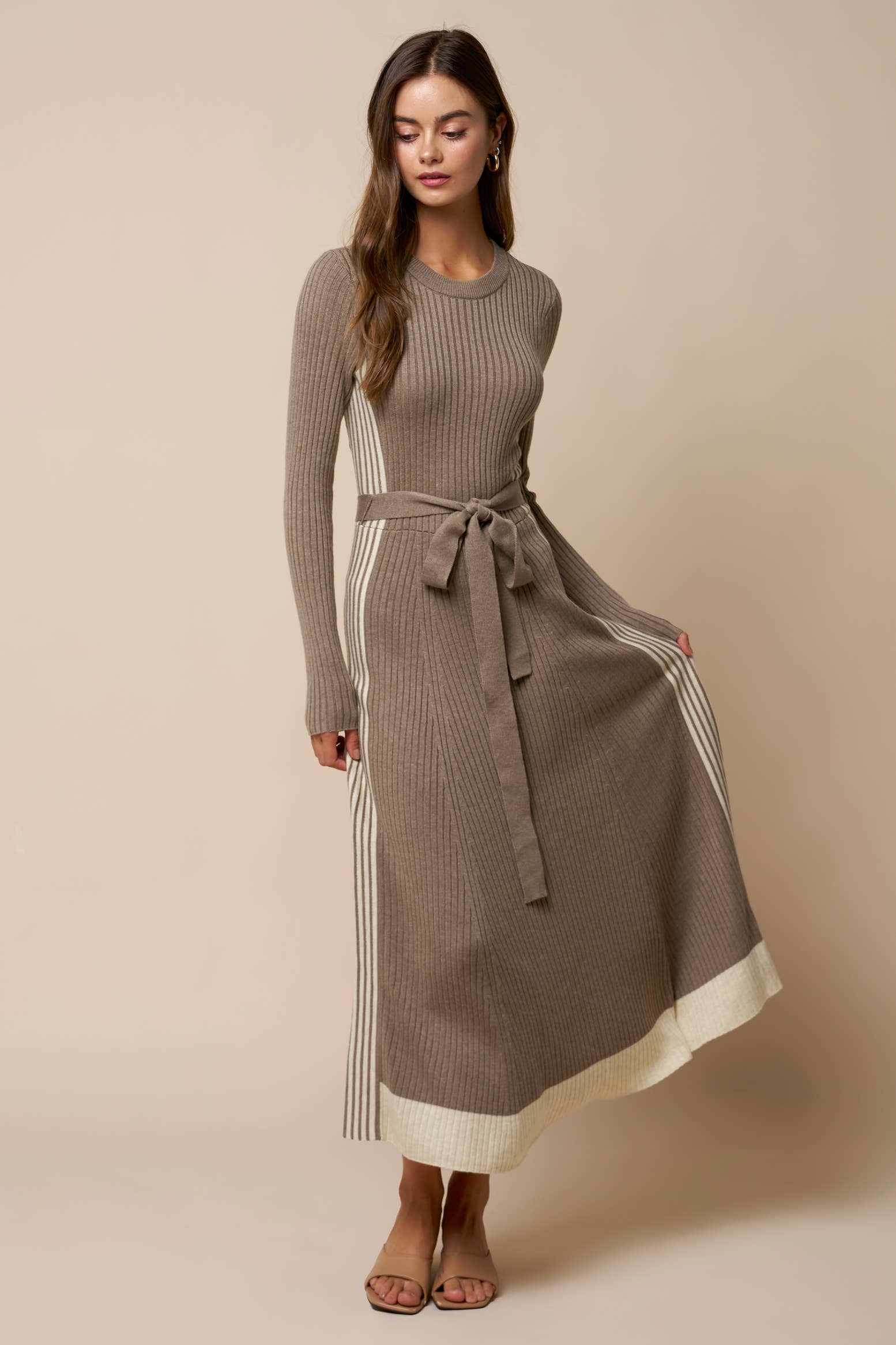 Color Block Belted Long Sleeve Knit Maxi Dress: HT BROWN-CREAM / L - Pink Peonies