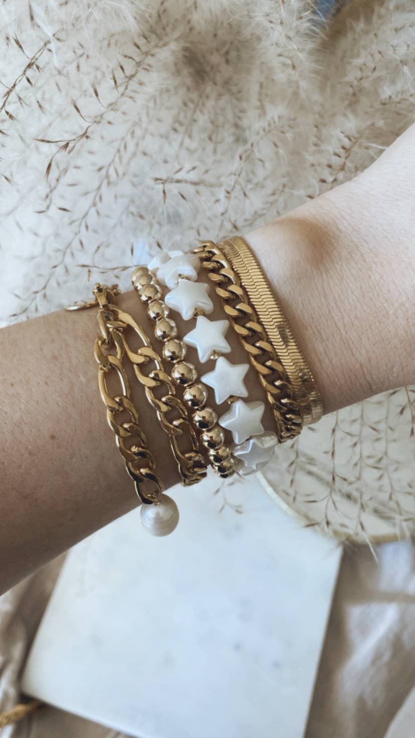 Stars pearl color paperclip chain 18k gold plated bracelet - Pink Peonies