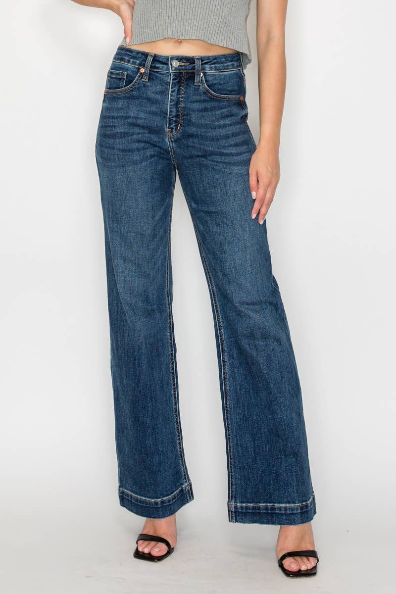 Tummy Control High Rise Relaxed Holly Flare Jeans : 9 (28) - Pink Peonies