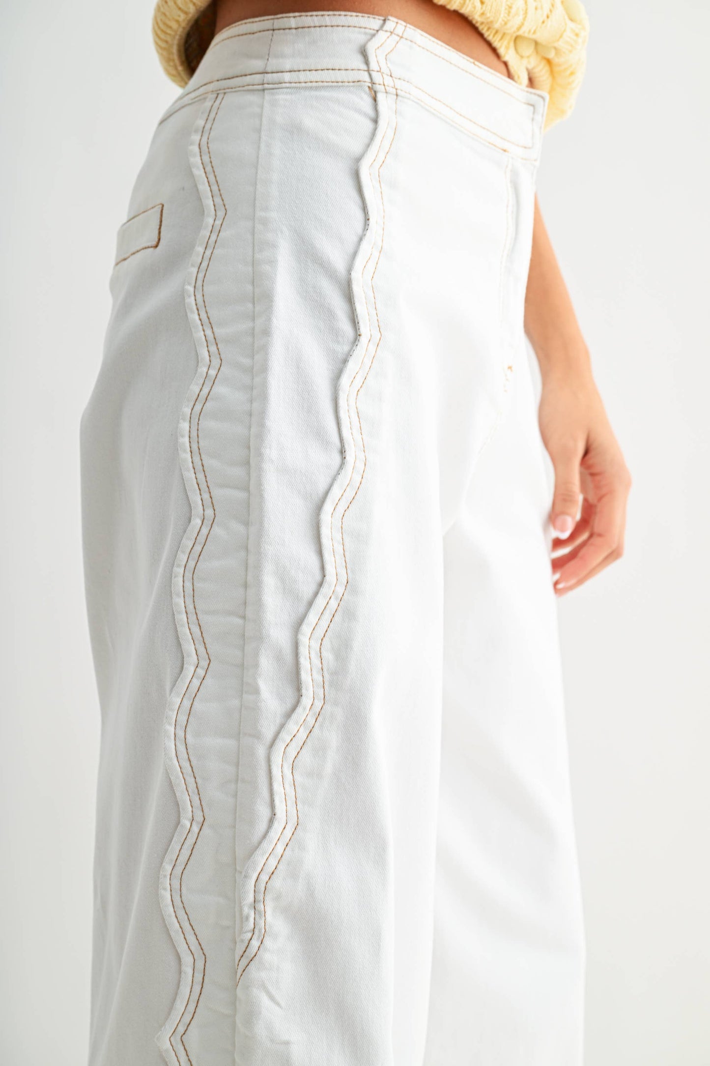 CEP26939 WIDE-LEG STRETCHY DENIM TROUSERS: OFF WHITE / S-M-L(3-2-1) - Pink Peonies