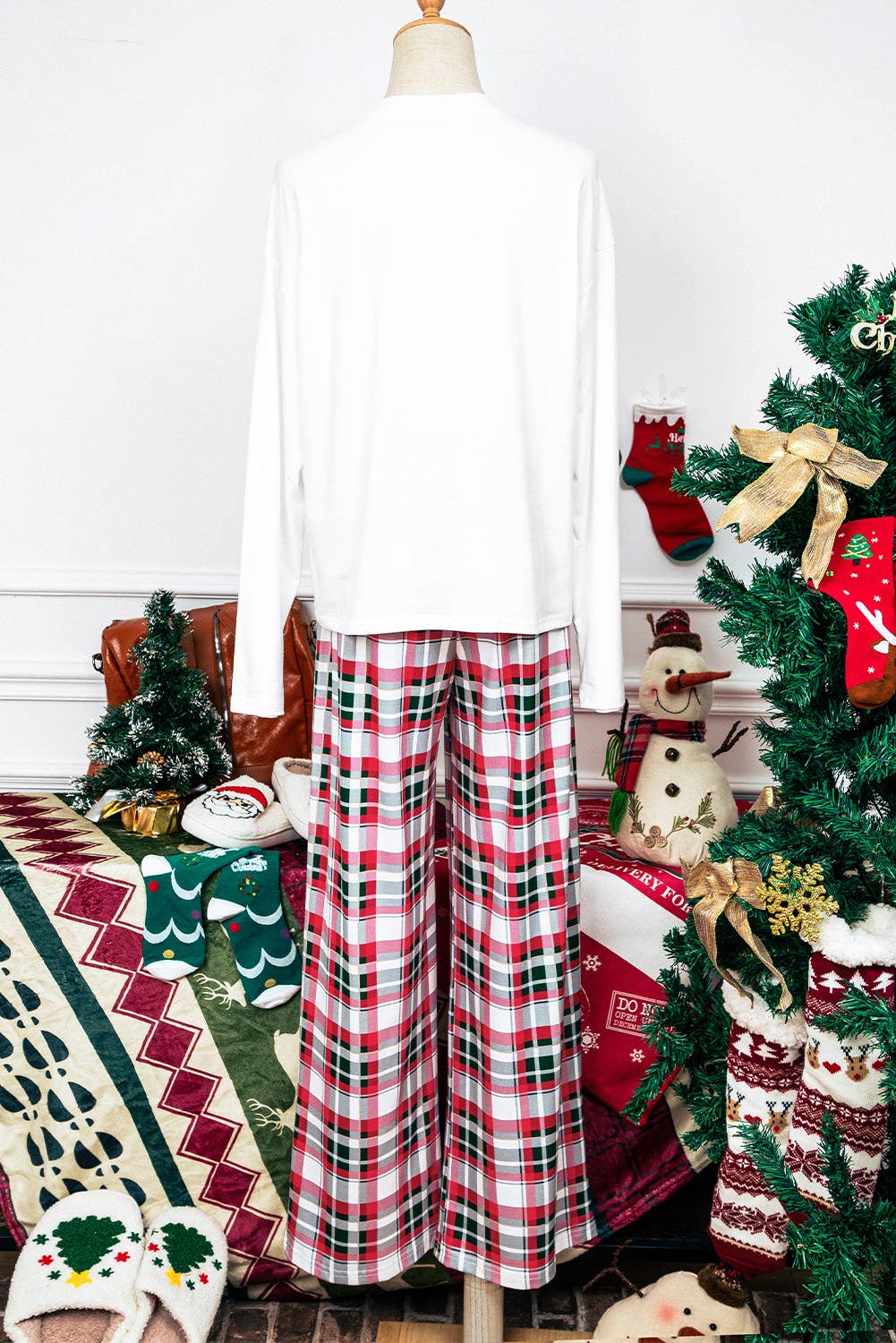 Merry Christmas Plaid Long Sleeve Pants Pajama Set