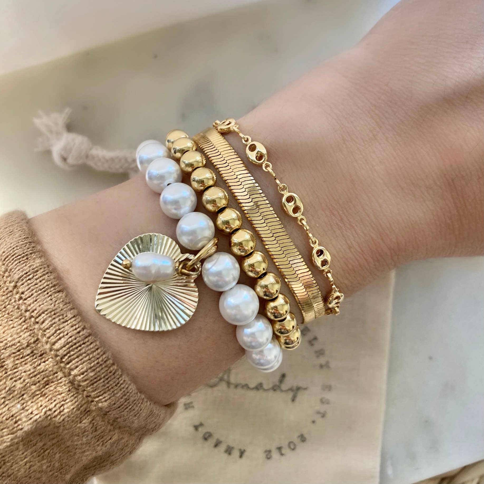 Freshwater pearl gold heart charmed bracelet  coquette - Pink Peonies