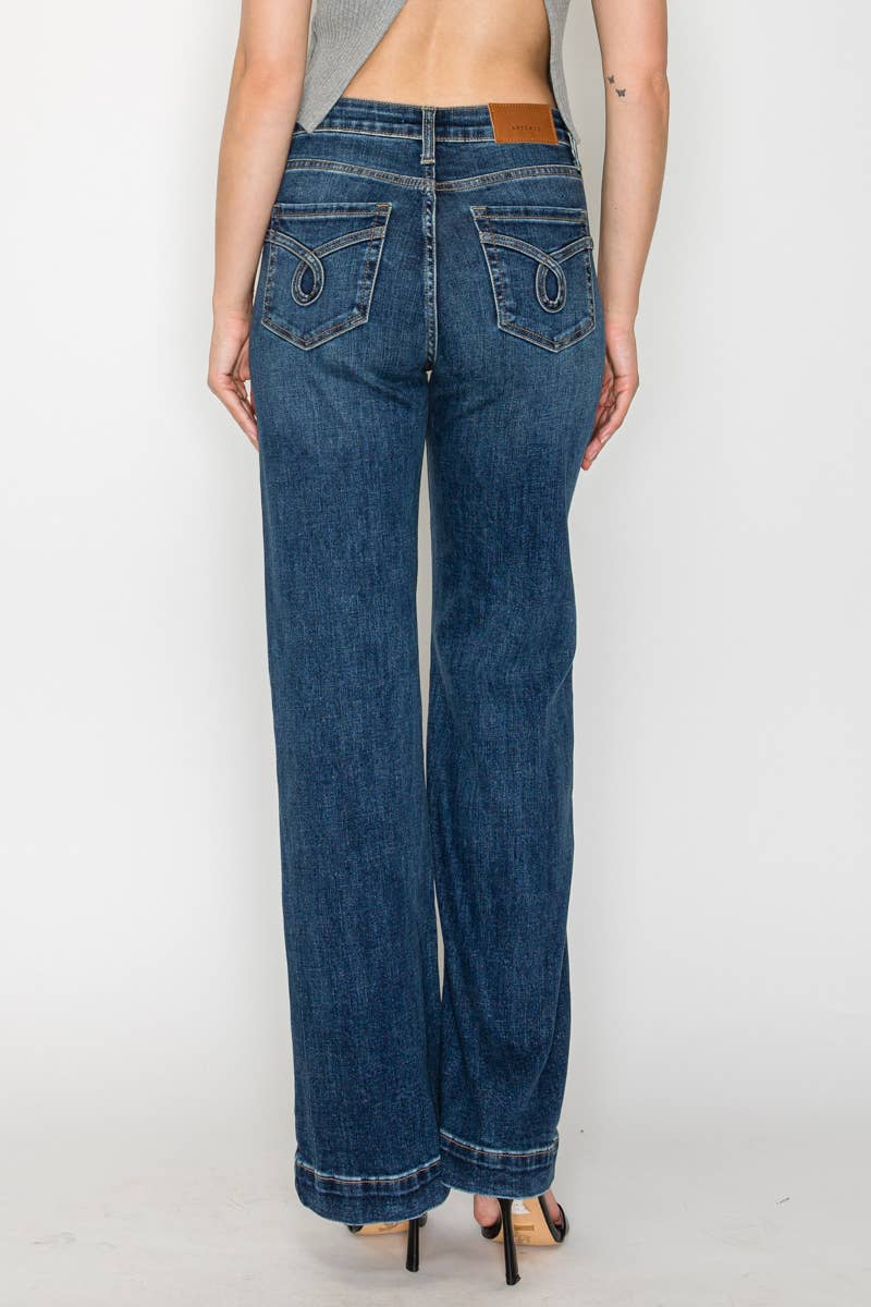 Tummy Control High Rise Relaxed Holly Flare Jeans : 9 (28) - Pink Peonies