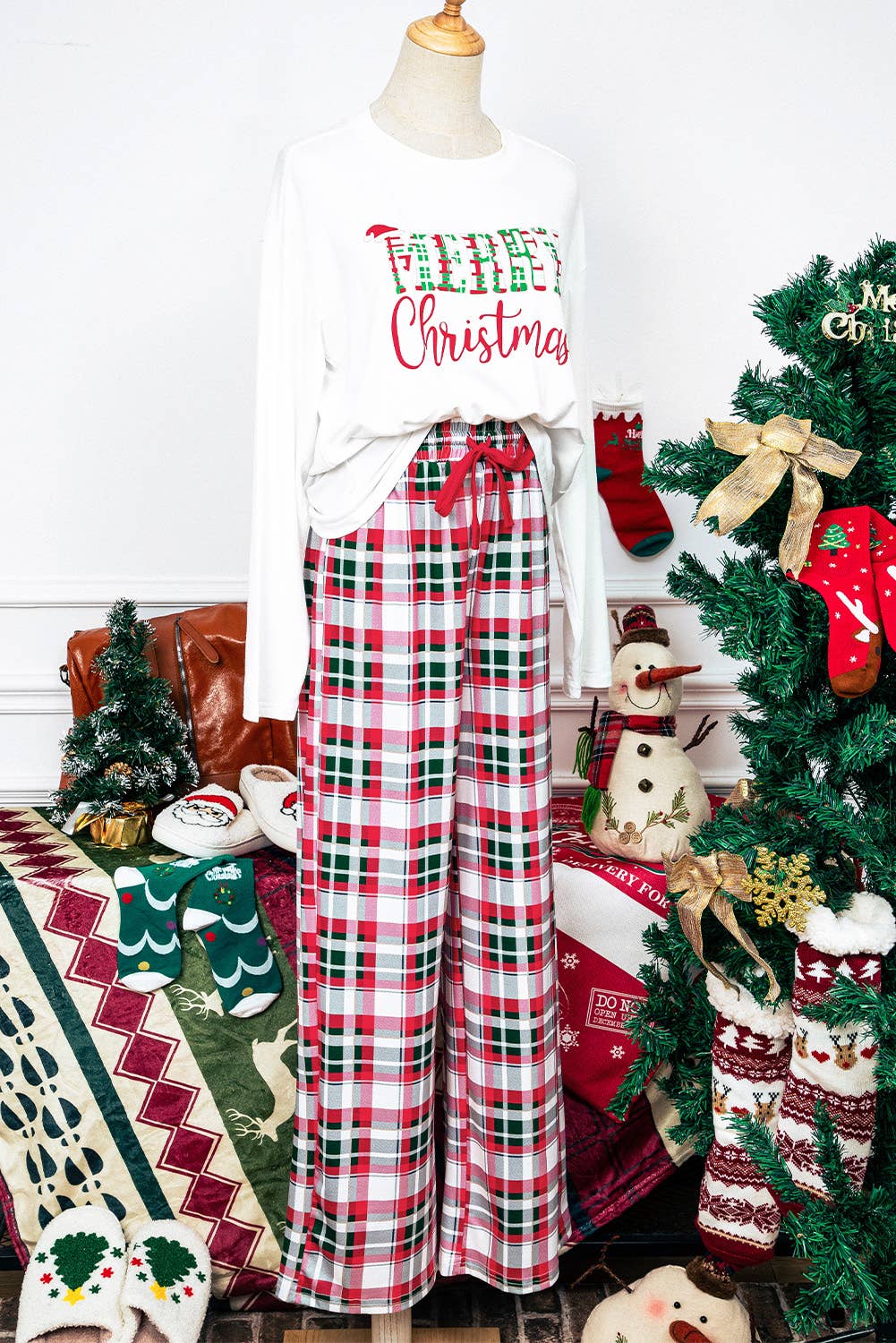 Merry Christmas Plaid Long Sleeve Pants Pajama Set